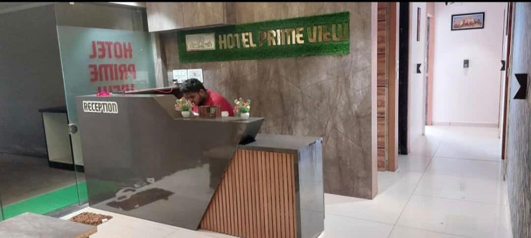 Prime View Hotel 아흐메다바드 외부 사진